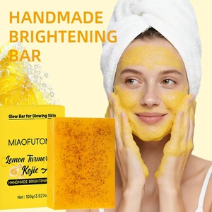 Savon Solide Éclaircissant au Curcuma Jaune Effet Bonne Mine Anti-Taches Exfoliant Hydratant Blanchissant Pour Tous Types de Peau - Product Image 6