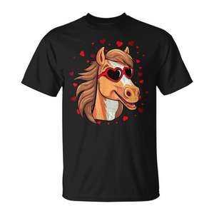 T-shirt mignon avec un cheval et des lunettes de soleil en forme de cœur pour la Saint-Valentin, pour les amoureux des chevaux - Product Image 1
