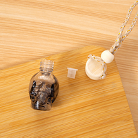 Diffuseur de parfum pour voiture en verre personnalisé, vide, 8 ml, en forme de tête de mort, avec bouchon à vis, pour huiles essentielles et désodorisant