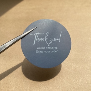 Étiquette d'autocollant en vinyle PVC imperméable à impression de logo personnalisé - Product Image 5