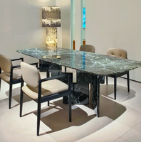 Dalles de table à manger en marbre vert turquoise - Surfaces de table en pierre naturelle polie pour les intérieurs de maisons et d'hôtels modernes et luxueux