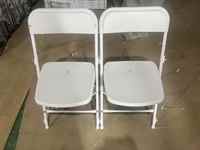 Chaises pliantes en plastique blanc robustes et modernes, empilables, portables, pour événements extérieurs, jardin, mariage, parc, école