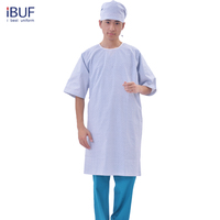 Robe de patient unisexe réutilisable imprimée à manches courtes et col rond avec bonnet chirurgical assorti