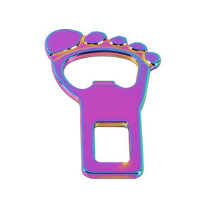 Clip <span class=keywords><strong>de</strong></span> cinturón <span class=keywords><strong>de</strong></span> <span class=keywords><strong>seguridad</strong></span> para coche con forma <span class=keywords><strong>de</strong></span> pie, hebilla universal para cinturón <span class=keywords><strong>de</strong></span> <span class=keywords><strong>seguridad</strong></span> <span class=keywords><strong>de</strong></span> coche, clip <span class=keywords><strong>de</strong></span> bloqueo, accesorios para coche - Product Image 4