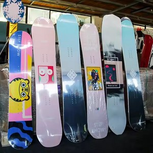 Équipement de ski snowboard personnalisé en usine de Chine planches de ski freestyle de montagne - Product Image 2