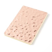 Panneau mural en cristal de carbone marbré bambou 8mm/5mm, feuille plastique flexible, résistant à l'humidité et antistatique pour hôtels et villas extérieurs.