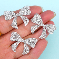Autocollant papillon 3D en strass brillant, papillon creux, strass pour la décoration de vêtements, accessoires de cheveux, bricolage