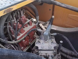 รถขุดมือสอง HYUNDAI 305LC-9T 305LC 305 ของแท้จากเกาหลี เครื่องจักรกลหนักสำหรับงานฟาร์ม มีสินค้าในสต็อก ได้รับการรับรองมาตรฐาน CE พร้อมหัวเจาะ - Product Image 6
