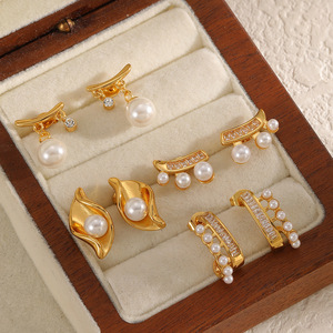 ต่างหูมุกประดับมุกเทียมสีทอง สแตนเลส ดีไซน์ทรงเรขาคณิต ใส่ได้ทุกวัน - Product Image 2