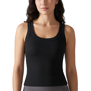 Ensemble de yoga blanc uni pour femme, coupe ajustée, longueur taille, débardeur respirant, grandes tailles, recyclable - Product Image 1