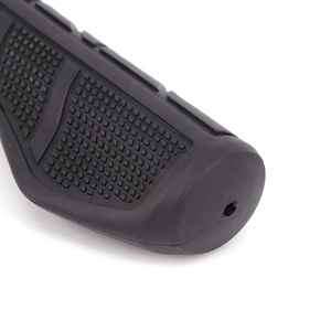 R2 poignée ergonomique en caoutchouc personnalisée <span class=keywords><strong>de</strong></span> haute qualité, poignées d'indicateur <span class=keywords><strong>de</strong></span> guidon <span class=keywords><strong>de</strong></span> vélo <span class=keywords><strong>vtt</strong></span> avec extrémités en alliage HL-G331 - Product Image 5