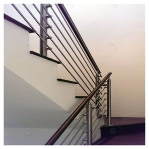 Barrière de sécurité Prima moderne et minimaliste <span class=keywords><strong>en</strong></span> acier poli soudé, anti-rouille, pour <span class=keywords><strong>escalier</strong></span> de villa et balcon intérieur - Product Image 1