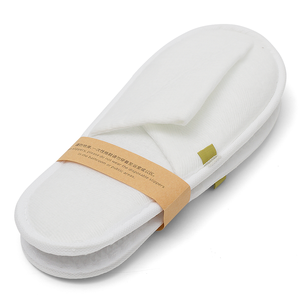 Pantuflas Desechables Biodegradables Blancas Personalizadas y Económicas para Hotel, Spa y Habitaciones - Product Image 2