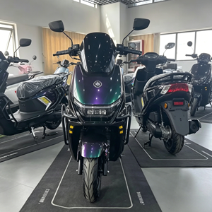 Moto <span class=keywords><strong>électrique</strong></span> à deux roues conçue en usine, apparence élégante, moteur puissant de 1500 W, scooter <span class=keywords><strong>électrique</strong></span> avec barre de protection - Product Image 2