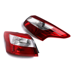 Luces Traseras para Ford Focus Sedán 2012-2014, Luces Traseras Halógenas con Función de Señalización y Frenado - Product Image 3