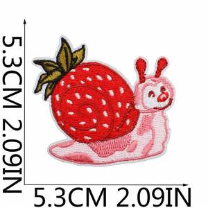 Patch brodé thermocollant en tissu non tissé motif récolte de fraises, goût sucré, fil polyester, pour vêtements, chapeaux, sacs, décoration, ordinateur - Product Image 3