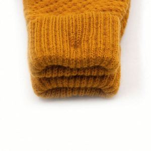 ถุงมือหน้าจอสัมผัสราคาถูกจากโรงงาน ผลิตจากผ้าถักยืดหยุ่น อุ่นสบายสำหรับฤดูหนาว - Product Image 5