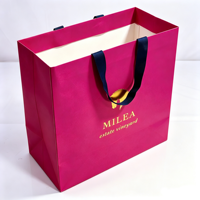 Sac en papier cadeau magenta de luxe abordable pour boutique de détail de Noël, avec votre propre logo, pour vêtements de fêtes