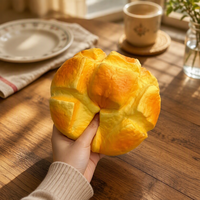 Jouet anti-stress réaliste en forme de croissant super grand, souple, épais, en PU, à récupération lente, pour pincer au doigt