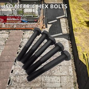 Vis à tête hexagonale standard ISO, fabriquées en acier au carbone et en acier inoxydable, avec différentes longueurs et finition plaquée durable - Product Image 4