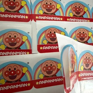 Autocollants personnalisés : autocollants en vinyle colorés sur le thème des bonbons avec codes QR, idéaux pour une utilisation promotionnelle dans les pâtisseries artisanales - Product Image 2