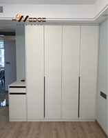 Armoire commode moderne personnalisée autoportante convertible en bois Meuble de chambre à coucher peu encombrant pour usage domestique