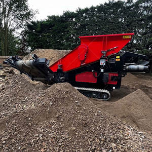 Machine de criblage mobile à 3 voies pour la séparation de la <span class=keywords><strong>terre</strong></span>, du sable, du gravier, des déchets de construction, des scories et du compost - Product Image 3