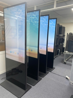 Kios Layar Sentuh Digital Signage LCD Vertikal Pintar Ukuran 43 50 55 65 75 Inci untuk Iklan, Model Totem Berdiri di Lantai