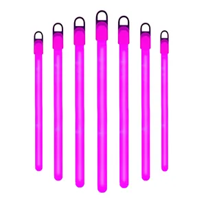 Logo kustom tongkat cahaya merah muda massal untuk pesta Hari Valentine nikmat berkemah mendaki 8 inci tongkat cahaya kimia dengan tali