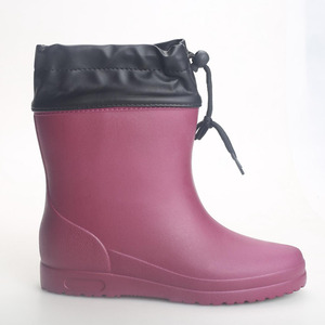 Bottes <span class=keywords><strong>de</strong></span> <span class=keywords><strong>pluie</strong></span> OEM en mousse EVA mi-mollet pour femmes, doublure en fourrure imperméable et résistante à l'huile, corde <span class=keywords><strong>de</strong></span> tirage légère pour la pêche et la chasse en été - Product Image 2