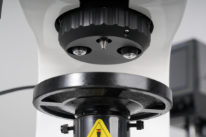 מכשיר בדיקת קשיות מתכת ידני HR-150M, דוארומטר שולחני, מכונת בדיקת קשיות רוקוול - Product Image 3