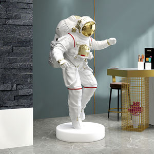 Escultura Moderna y Popular de Astronauta en Fibra de Vidrio Reforzada con Plástico, Decoración Personalizada para el Hogar o Centros Comerciales - Product Image 4