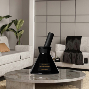 Botella de vidrio triangular, fragancia para el hogar, lujo para difusor de <span class=keywords><strong>caña</strong></span>, aceite esencial de Aroma negro, frasco cónico vacío para regalo - Product Image 2