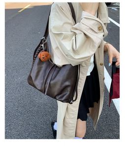 Bolso de Mano de PU para Mujer con Correa de Hombro Ajustable, Bolso Tote de Cuero de Gran Capacidad - Product Image 1