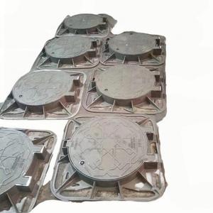 OEM Heavy-Duty Ductile Iron <strong>Manhole</strong> <strong>Cover</strong> Round Hinged Design For Easy Maintenance In Construction Applications - Product Image 1