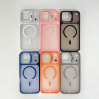 Coque de téléphone magnétique translucide givrée avec support d'appareil photo électroplaqué pour iPhone 15 Pro Max 16 17 14 13