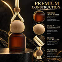 Diffuseur d'arômes suspendu pour voiture en verre givré ambré avec bouchon en bois 8ml, couleur personnalisée, boîte cadeau, OEM ODM, vente en gros