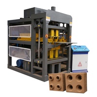 Machine automatique FL2-10 pour la fabrication de briques en terre compressée stabilisée, sans cuisson, avec système hydraulique d'interverrouillage