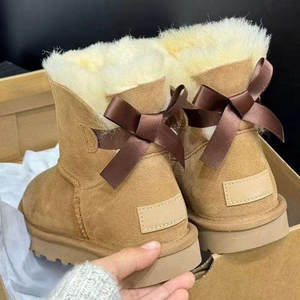 Bottes de neige sur mesure de qualité supérieure, chaussures en laine douces et confortables pour femmes, chaussures en coton pour l'intérieur et l'extérieur, bottes de neige imperméables - Product Image 2