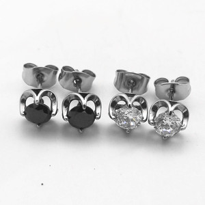 yunnique <b>Stud</b> <b>Earrings</b> Flower Shape <b>Black</b> Zircon Claw Setting 316 Stainless Steel Jewelry Unisex Fashion <b>Earrings</b> - Product Image 3