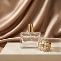 Flacon de parfum carré vide en verre de luxe de 30 ml, 50 ml, 100 ml avec capuchon pulvérisateur estampé or pour crème visage et gouttes pour les yeux – Vente en gros
