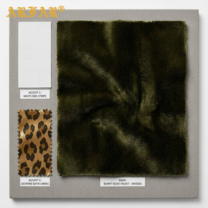 Ensemble de survêtement décontracté 2 pièces <span class=keywords><strong>en</strong></span> <span class=keywords><strong>velours</strong></span> pour femme, avec logo personnalisé, style rétro Y2K, comprenant un sweat à capuche court doublé imprimé léopard et un <span class=keywords><strong>pantalon</strong></span> <span class=keywords><strong>évasé</strong></span> taille haute - Product Image 3