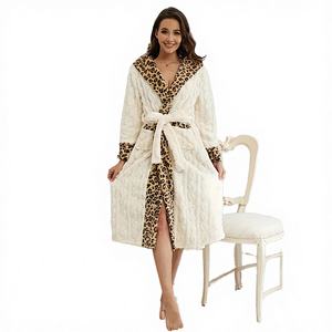 Conjunto de Pijama de 2 Piezas para Mujer, Elegante y Lujoso, Estampado, Satinado, Cuello en V, Transpirable, Top de Manga Larga con Botones, Pantalones con Ribete en Contraste - Product Image 3