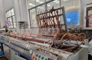 Trung Quốc Sản Xuất Cung Cấp <span class=keywords><strong>U</strong></span> C T Hình Dạng Đùn Cửa Sổ Cửa Ô Tô Bọt EPDM Cao Su <span class=keywords><strong>PVC</strong></span> Con Dấ<span class=keywords><strong>u</strong></span> Dải Máy Làm - Product Image 2