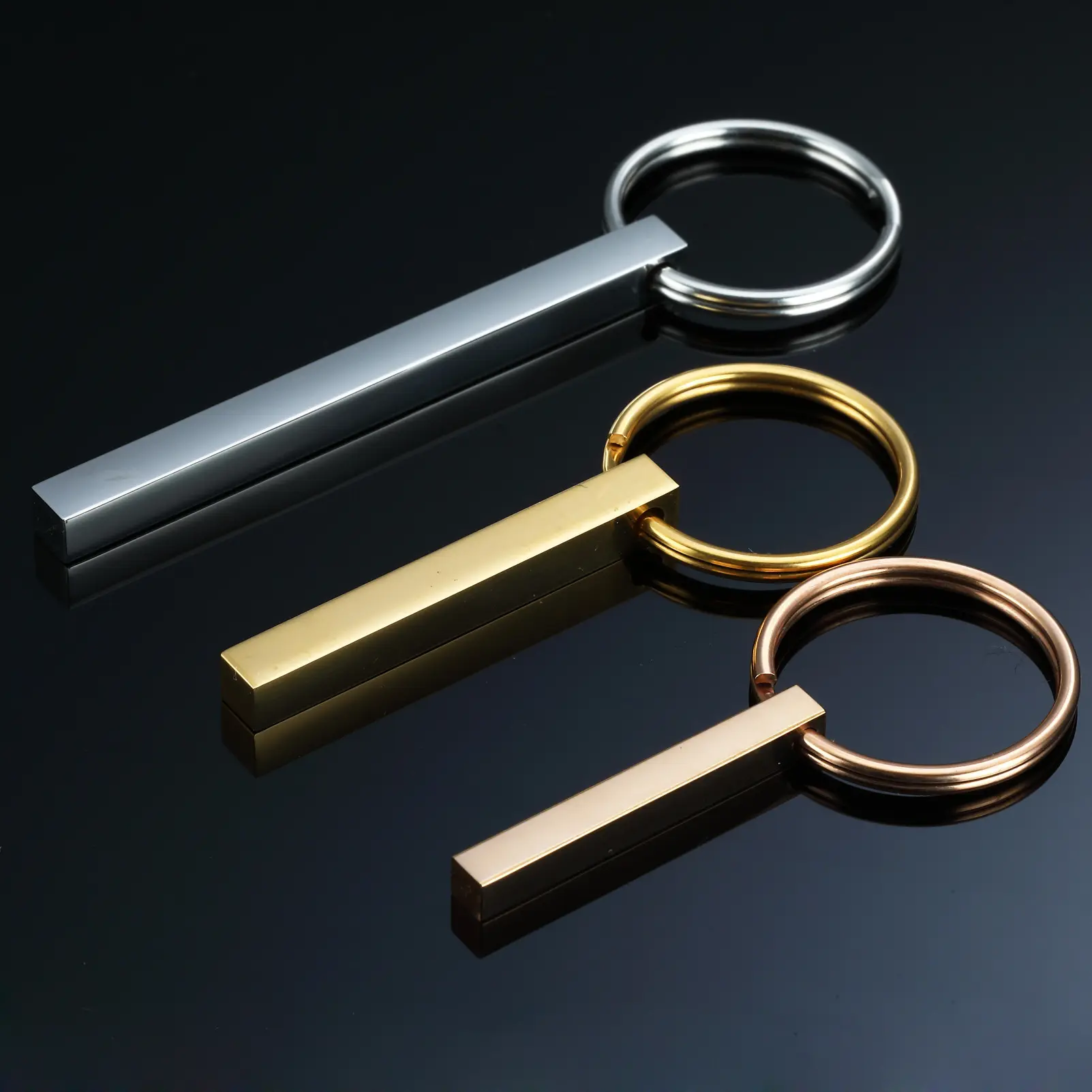 사용자 정의 레이저 새겨진 이름 금속 바 열쇠 고리 공백 개인화 된 4 d 면 수직 큐브 열쇠 고리 선물 열쇠 고리