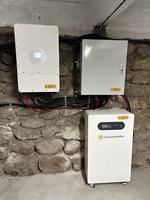 Système solaire tout-en-un 16 kW et batterie 32 kWh pour une autonomie domestique optimale et des économies d'énergie