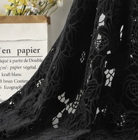 Tissu en dentelle florale respirant et hydrosoluble 100% coton pour vêtements ou robe hawaïenne, tissu en dentelle brodée