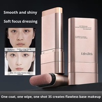 Nouveauté : Stick de fond de teint minimisant les pores, éclaircissant, avec pinceau double embout, contrôle naturel du sébum, sans sensation de tiraillement