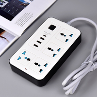 Prise de courant USB domestique de haute qualité à 4 voies avec 3 ports USB de type C, fournie par l'usine OEM