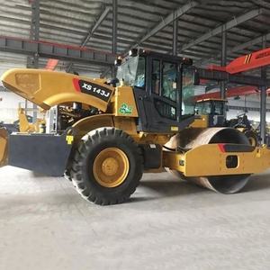 Compactador de suelo de China, compactador vibratorio, rodillo liso de un solo tambor de 14 toneladas, máquina de asfalto XS143J a la venta - Product Image 5